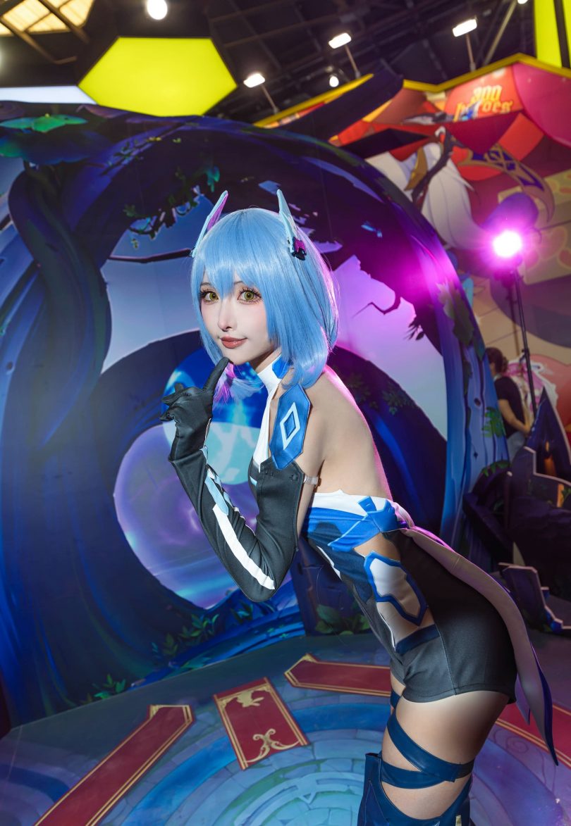 紫氯氯cos赛贝丝 | 紫氯氯_300大作战·赛贝丝cos作品 [9P-43MB]