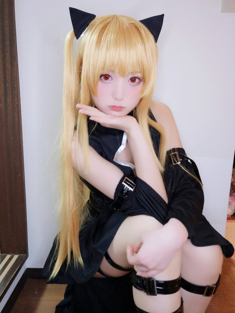 Yuki亭cos伊芙 | Yuki亭_出包女王·金色之暗伊芙cos作品 [21P-31MB]