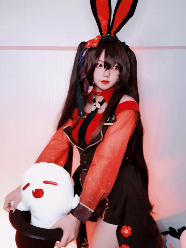 coser Nanthasri惊艳亮相：性感可爱兔女郎版的胡桃大放异彩(cosplay男神)插图1