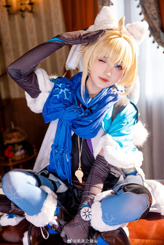 关关之猪w cos《崩坏：星穹铁道》玲可，魅力迷人如极地冰雪(关关之猪黑历史)插图2