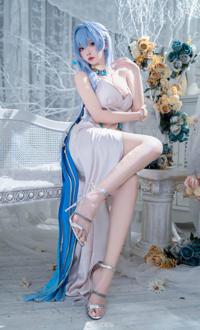 宮本桜cos《胜利女神：妮姬》海伦，性感礼服绽放宙斯盾之花(宫本唱歌)插图2