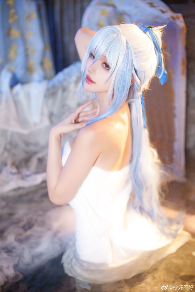 柠好不好化身《星穹铁道》罗浮剑首，展现“浴巾版”镜流的性感魅力插图4