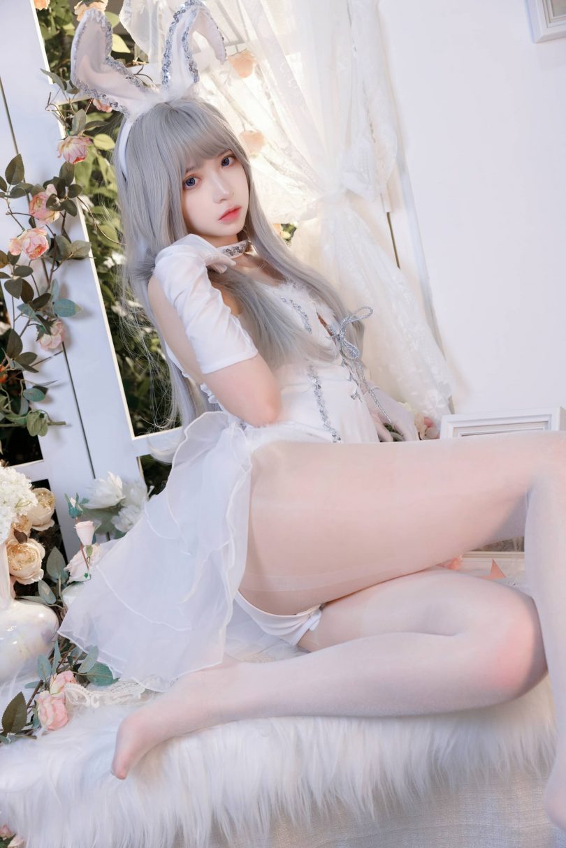 疯猫ss cos_珍藏版3 | 疯猫ss_兔女郎·纯白绒绒兔cos作品 [40P2V-1.06GB]