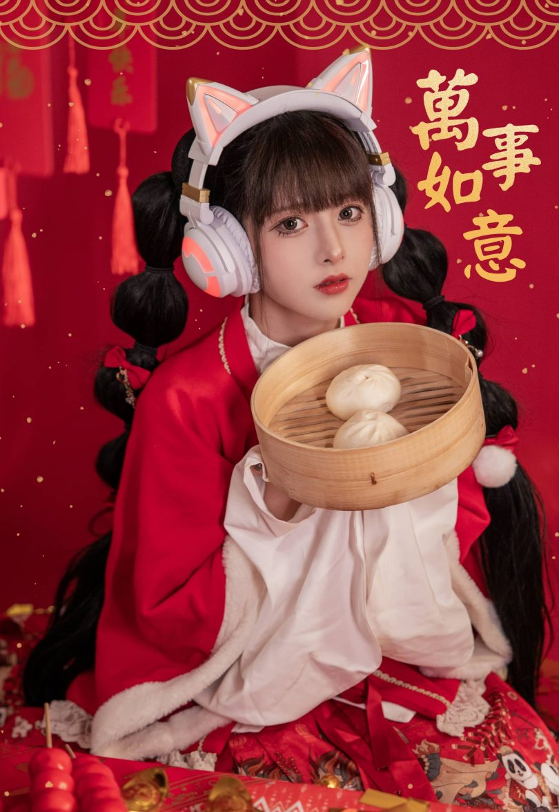 腥味猫罐cos_新年系列 | 腥味猫罐_新年快乐cos作品 [12P-109MB]