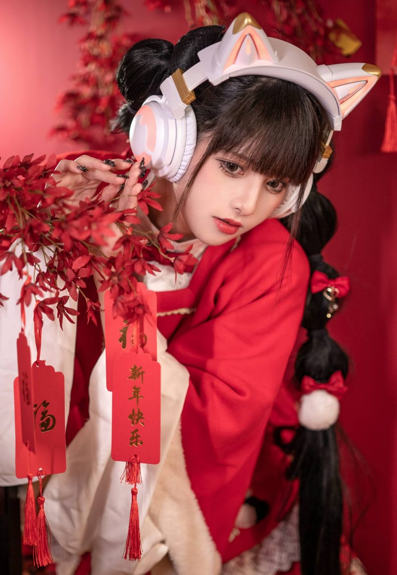 腥味猫罐cos_新年系列 | 腥味猫罐_新年快乐cos作品 [12P-109MB]