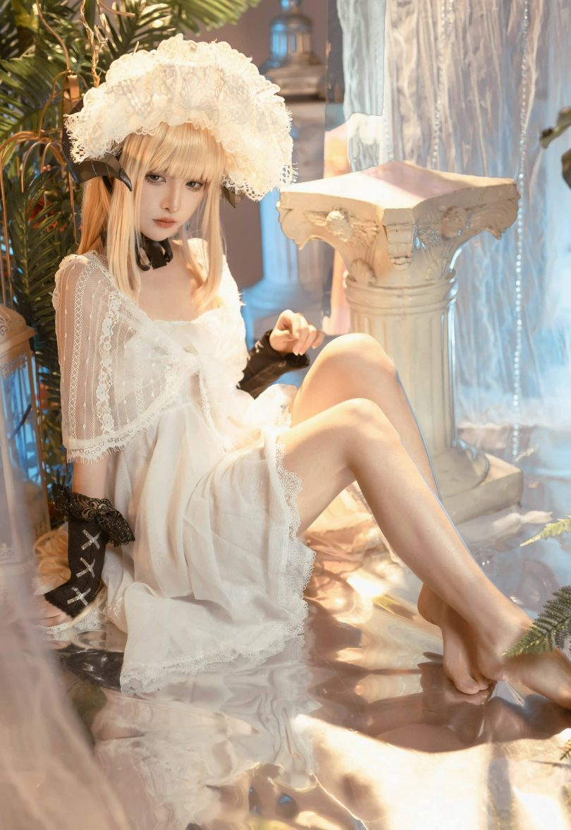 腥味猫罐cos夜莺 | 腥味猫罐_明日方舟·夜莺cos作品 [15P-94MB]