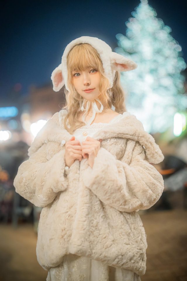 哈尔滨冬季乐园的奇妙之旅：coser“ElyEE子”的温馨体验(哈尔滨游乐场冬天开吗)插图3