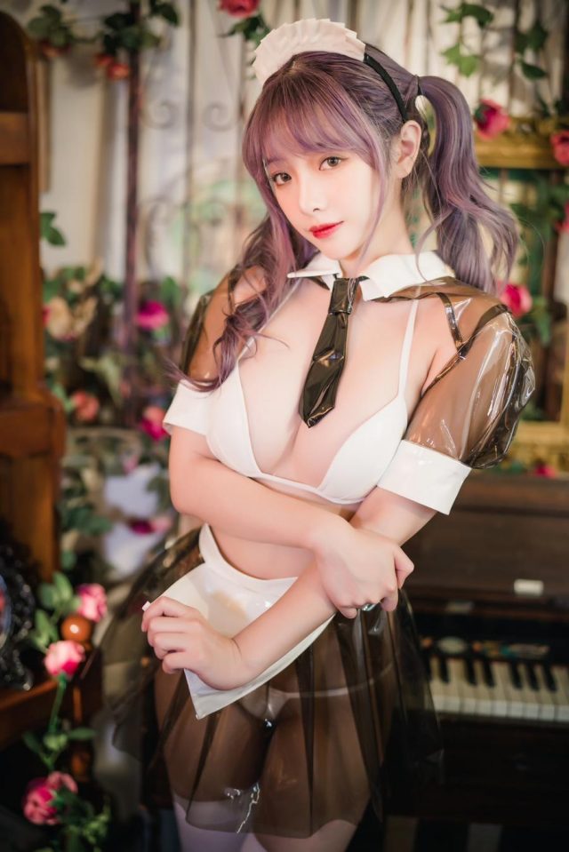 清纯脸庞下的时尚小野猫 – coser“雯妹不讲道理”(清俊的脸庞)插图3