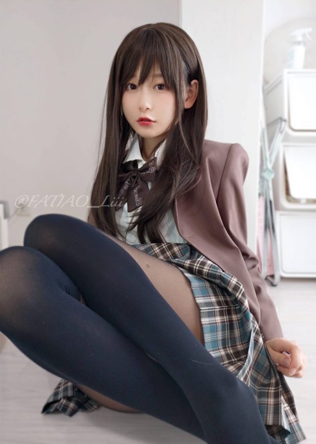 从“发条少女”到“迷之呆梨”，一位美人coser的华丽蜕变插图3