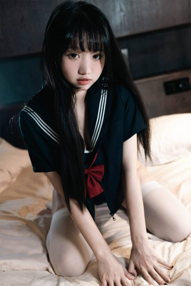 少女风COS高清图赏：coser柒柒要乖哦带来的视觉盛宴(少女风女生头像)插图4