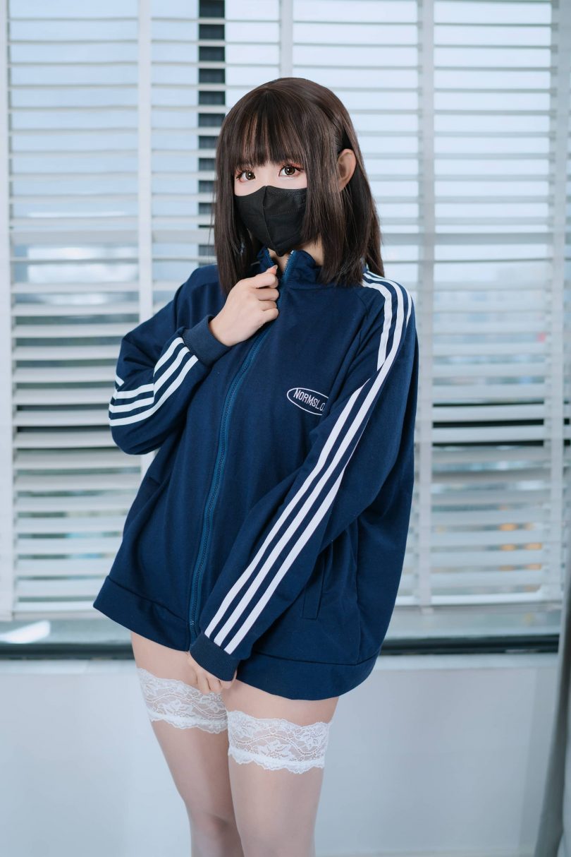 miko酱ww cos口罩少女 | miko酱ww_草莓圣代·口罩少女cos [46P-265MB]插图1