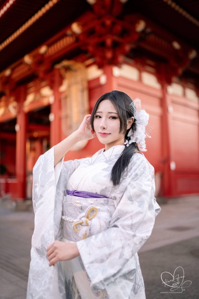 雨波_HaneAme新春COS特辑：寺庙探秘银白色和服下的魅力插图2