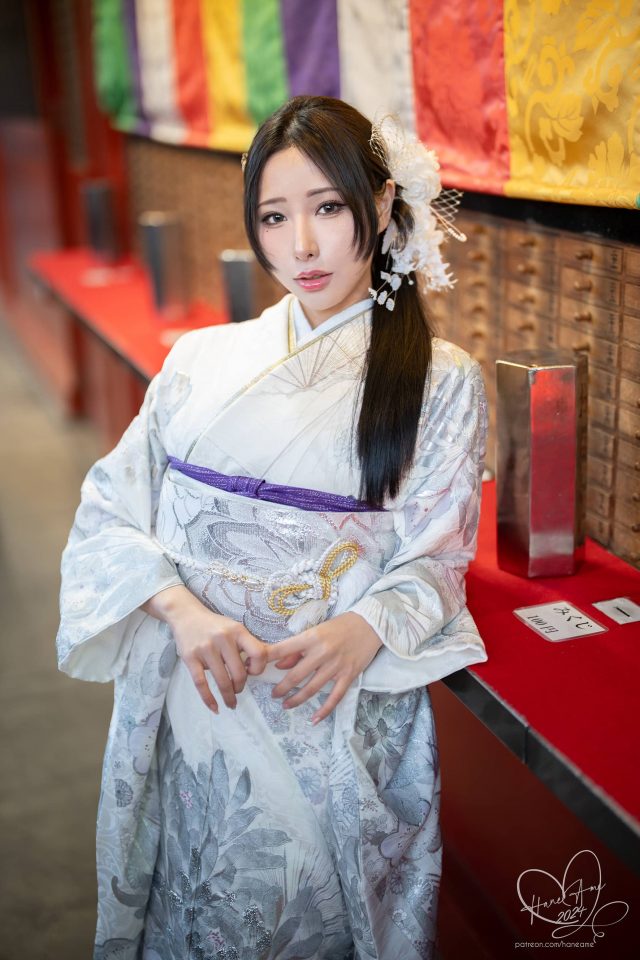 雨波_HaneAme新春COS特辑：寺庙探秘银白色和服下的魅力插图5