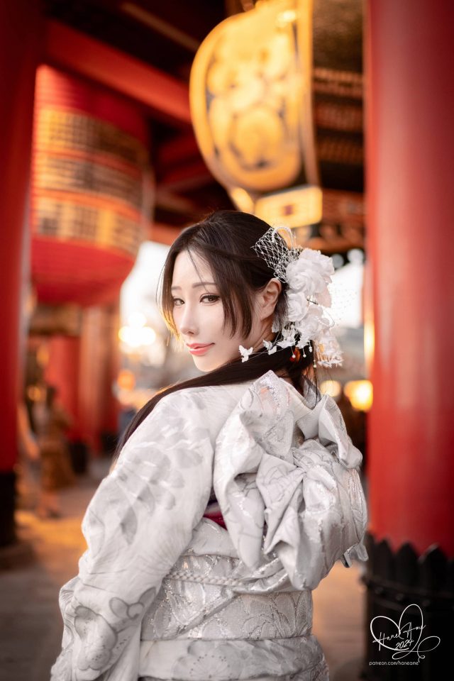 雨波_HaneAme新春COS特辑：寺庙探秘银白色和服下的魅力插图3
