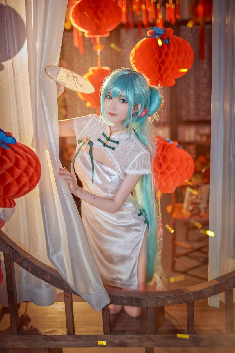 Shika小鹿鹿cos初音未来 | Shika小鹿鹿_初音未来·韶华旗袍cos [14P2V-88MB](shika小鹿鹿知乎)插图4
