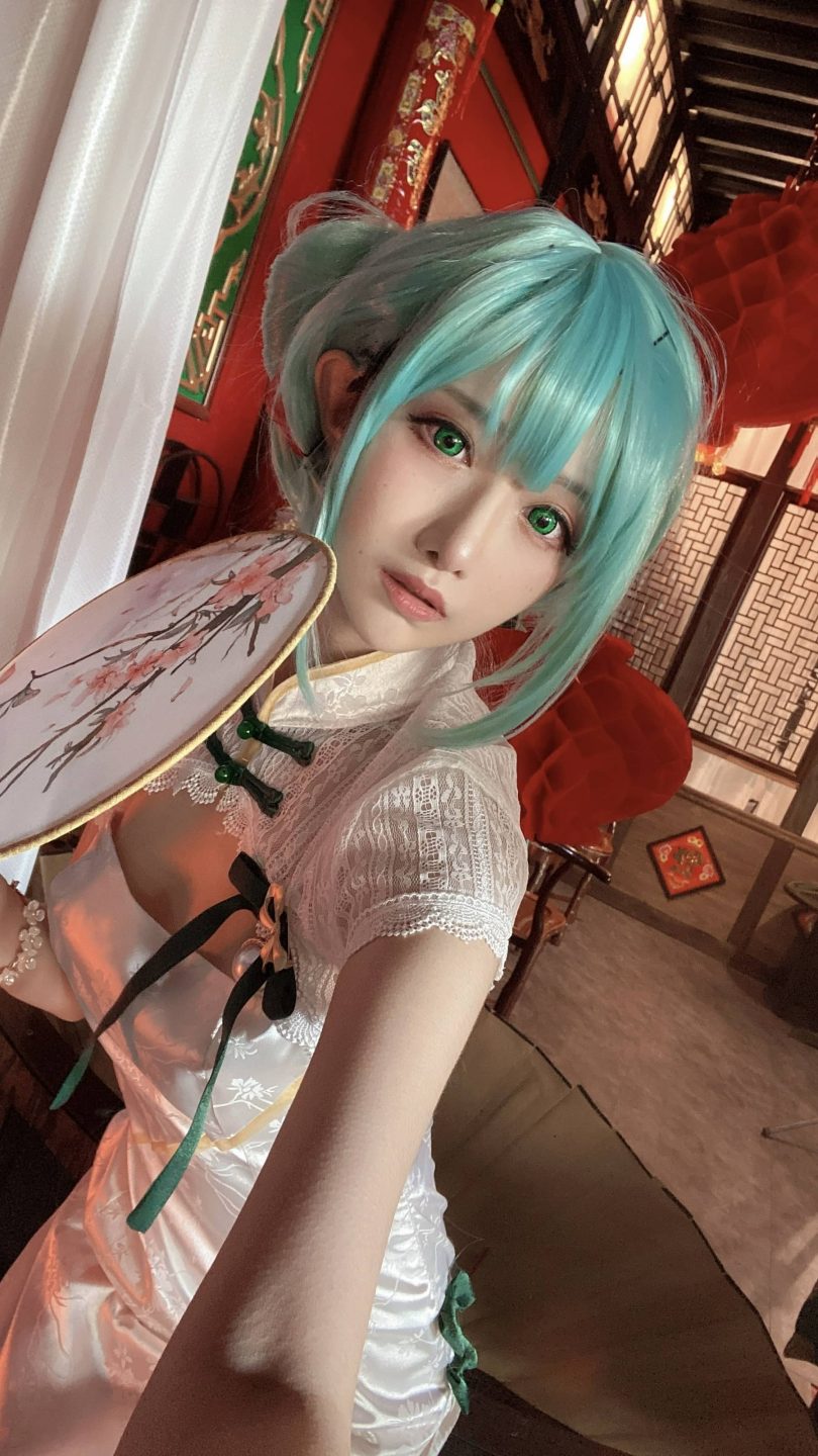 Shika小鹿鹿cos初音未来 | Shika小鹿鹿_初音未来·韶华旗袍cos [14P2V-88MB](shika小鹿鹿知乎)插图7
