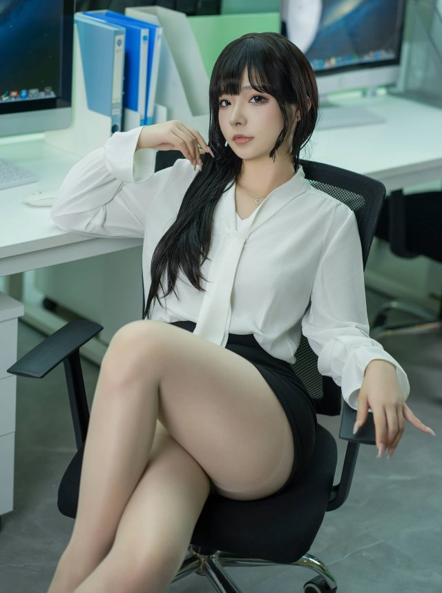 COSER-yuuhui玉汇的勇气：在潜规则面前站起来的故事(玉会所:千万富翁的奢华游戏)插图5