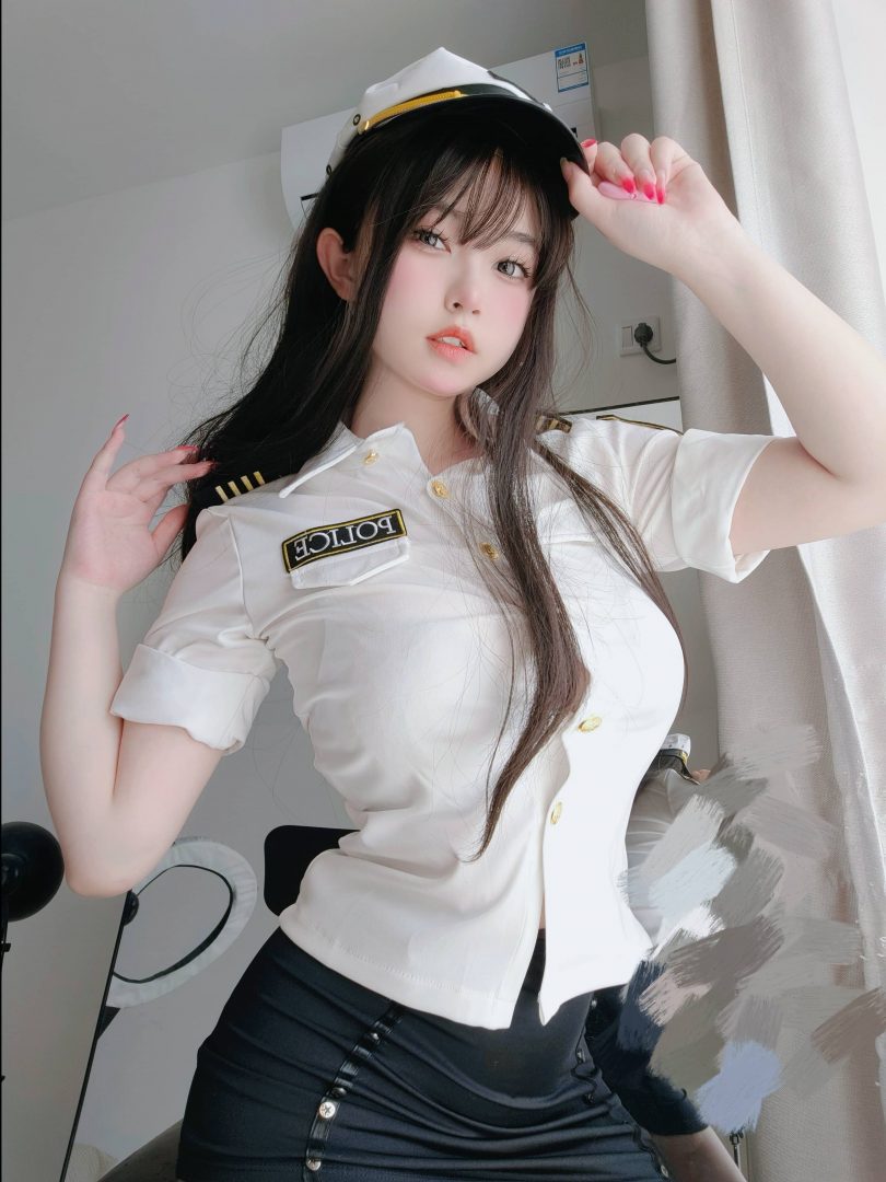 女主K cos女警 | 女主K_制服诱惑·新任部下cos作品 [103P-736MB](女主是警察的国漫)插图