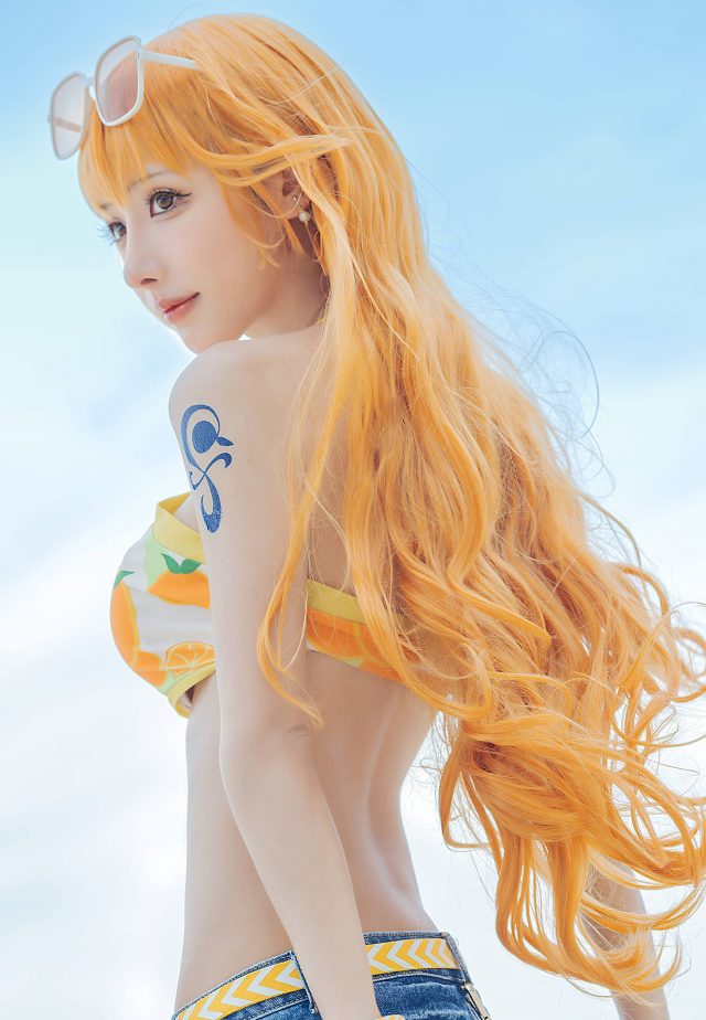 穿越《航海王》海洋世界：紫氯氯的“小贼猫”娜美COS(穿越海贼王的小说推荐知乎)插图4