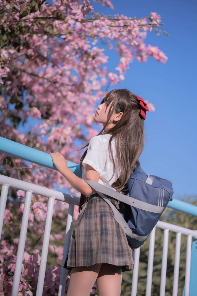 春风十里不如你:coser 萌芽儿o0与异木棉花的美丽邂逅 春风十里不如你:coser 萌芽儿o0与异木棉花的美丽邂逅