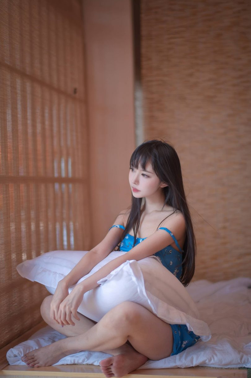 Shika小鹿鹿cos居家少女 | Shika小鹿鹿_居家少女·蓝裙子cos [16P-106MB]