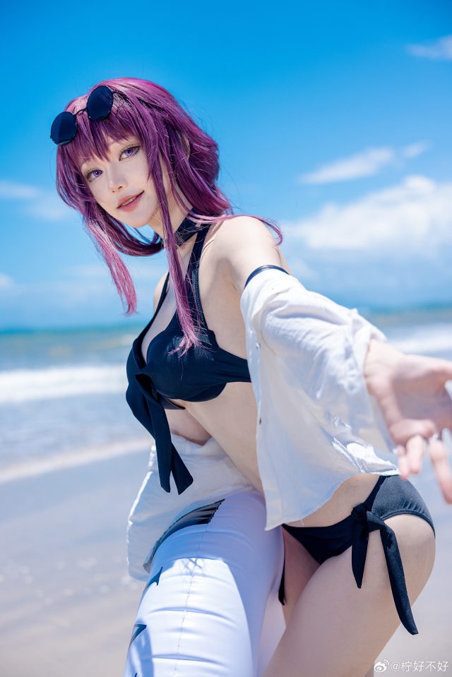 柠好不好“崩坏:星穹铁道”卡芙卡COS,星核猎手的迷人风采 柠好不好“崩坏:星穹铁道”卡芙卡COS,星核猎手的迷人风采