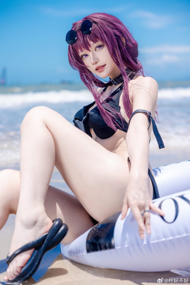 柠好不好“崩坏:星穹铁道”卡芙卡COS,星核猎手的迷人风采 柠好不好“崩坏:星穹铁道”卡芙卡COS,星核猎手的迷人风采