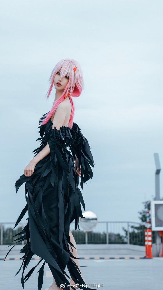 偶像女神的完美再现:夜光-NightLight化身魅力无限的楪祈 - 趣画阁