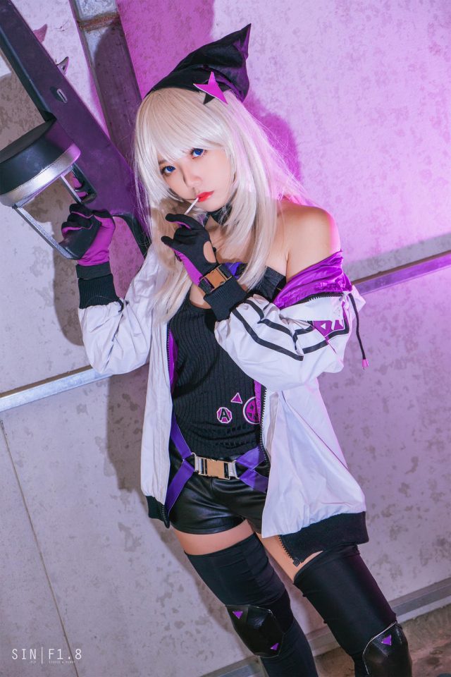 穿越未来时空:Messie Huang的婚纱版本尤尔哈2B COSPLAY 穿越未来时空:Messie Huang的婚纱版本尤尔哈2B COSPLAY
