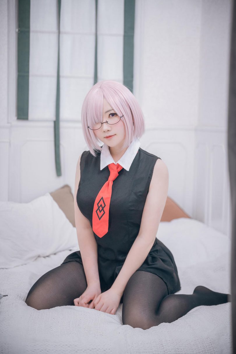 是本末末cos兔女郎 | 是本末末_碧蓝航线·爱宕cos作品 [32P-241MB]