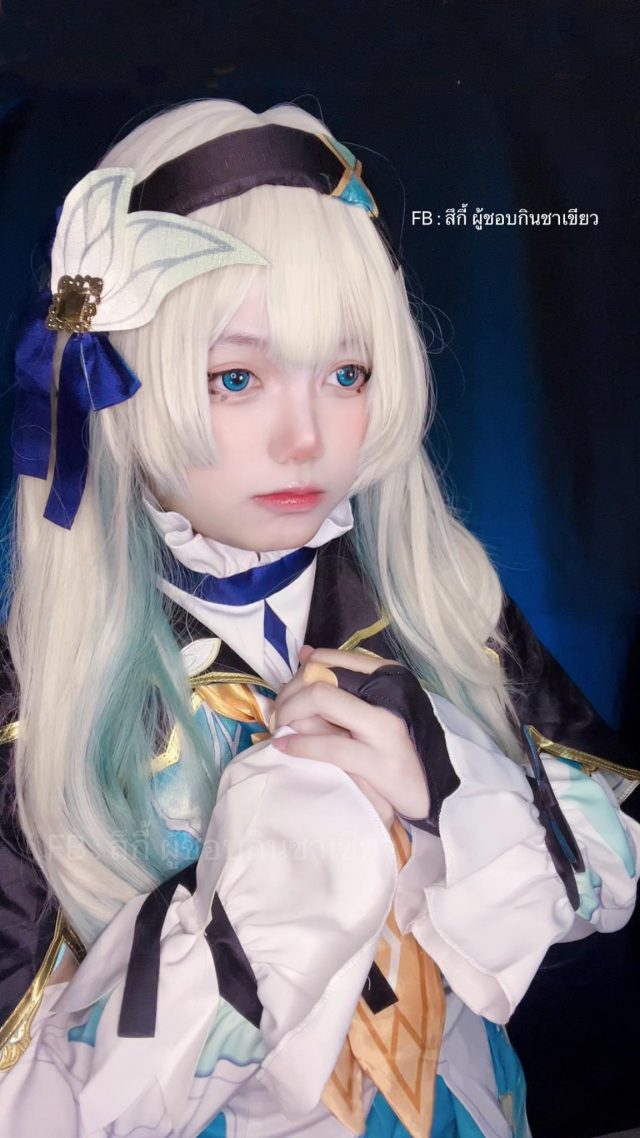 崩坏：星穹铁道 | 泰国女coser Khun_Mook化身银发战士流萤