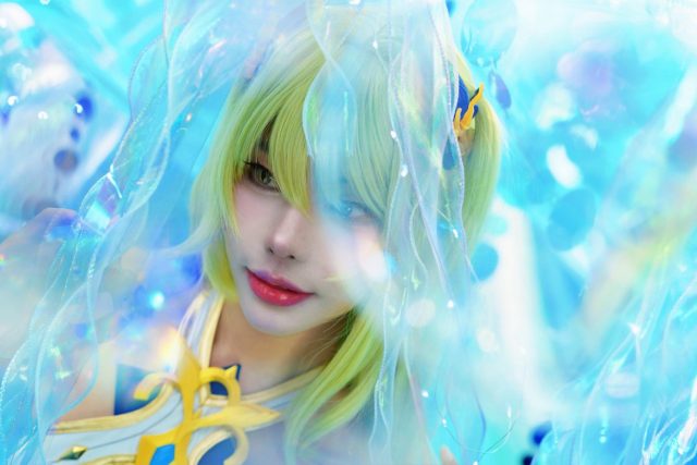魅力无限再现：泰国coser Aileen完美演绎“崩坏3”梅比乌斯