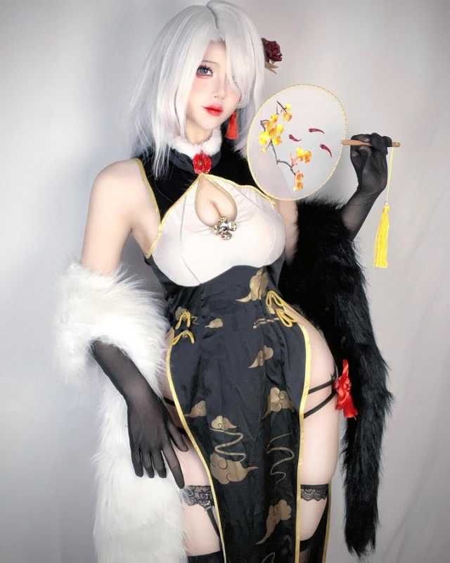 纯洁的“国民waifu”申鹤cosplay让《原神》的兄弟坠入爱河 纯洁的“国民waifu”申鹤cosplay让《原神》的兄弟坠入爱河