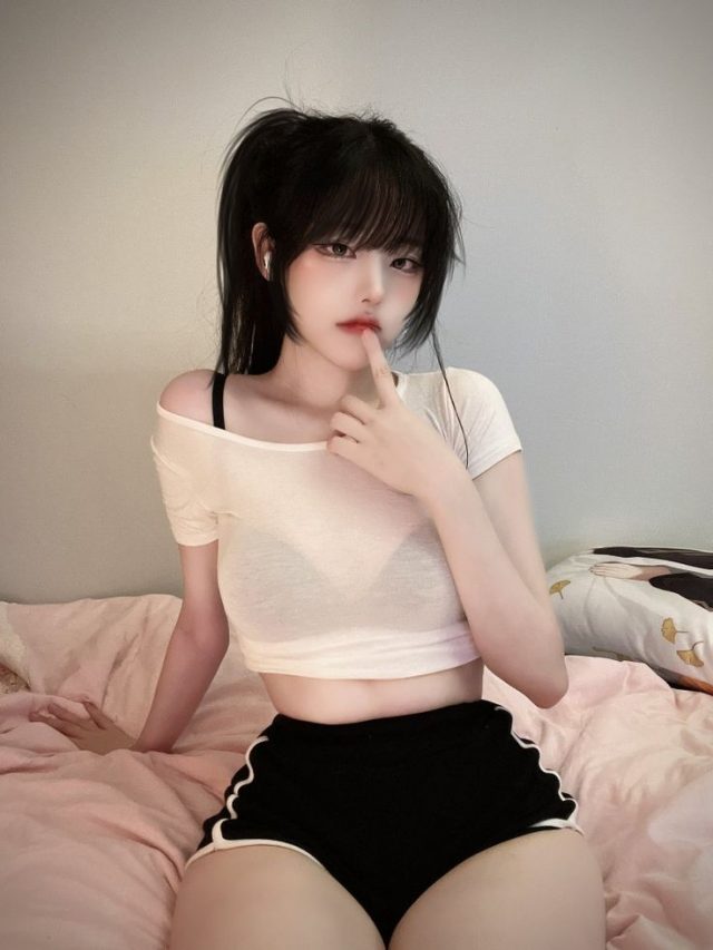 咒术回战COSPLAY：韩国女孩Evawxsh性感演绎反派角色真人