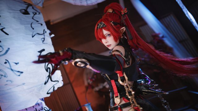 鸣潮COSPLAY：Hazelnut_榛子带你领略冷艳杀手吟霖的魅力