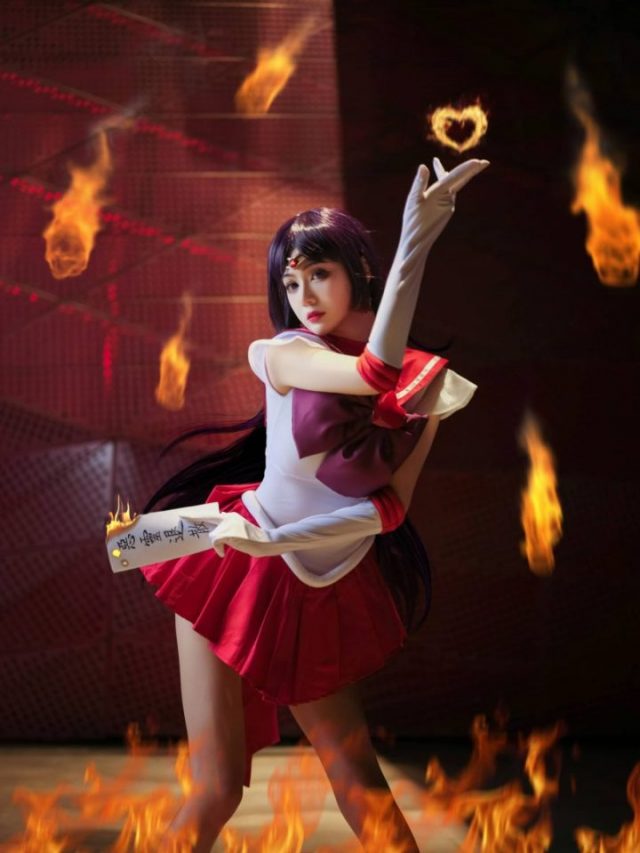 一米八的大梨子火野丽COS：再现火星美少女战士的魅力