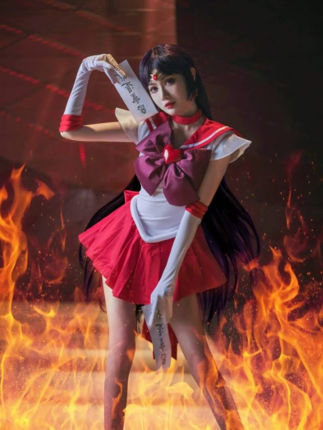一米八的大梨子火野丽COS：再现火星美少女战士的魅力