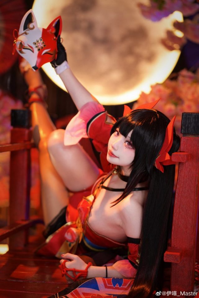 伊喵_Master花火COS:绽放崩坏星穹铁道的灵魂之火 伊喵_Master花火COS:绽放崩坏星穹铁道的灵魂之火