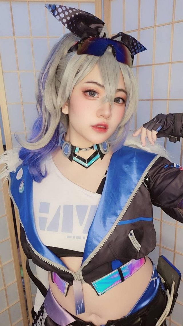 星穹铁道银狼COS：泰国coser诠释骇客银狼的独特魅力