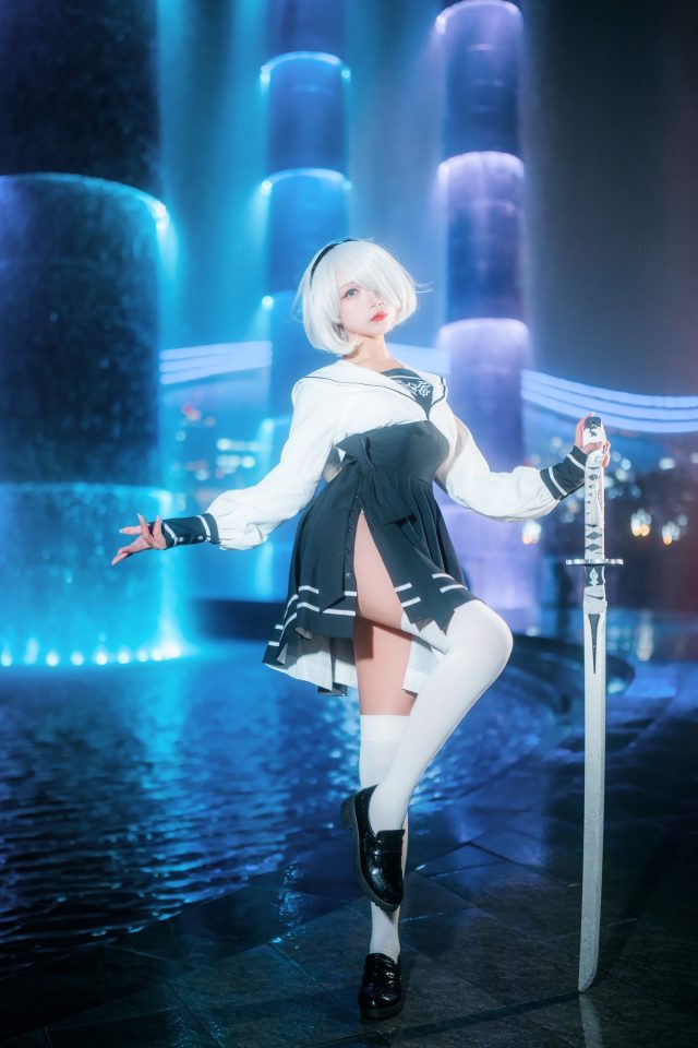 凰儿cos2B冷酷与可爱兼备：尼尔机械纪元新形象大揭秘
