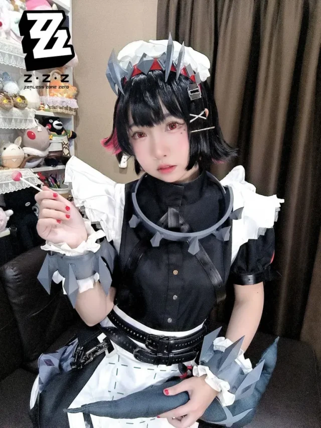 Khun_Kan冷酷小鲨鱼艾莲·乔cos，慵懒与性感的完美结合