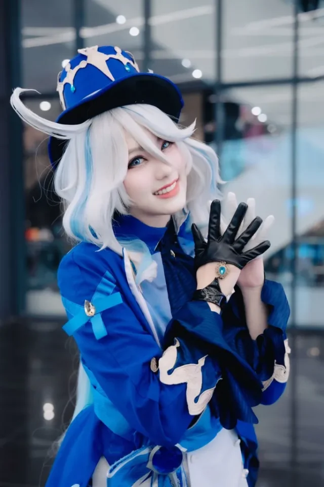 Coser Khun_C化身原神芙宁娜,展现神秘女王不一样的魅力