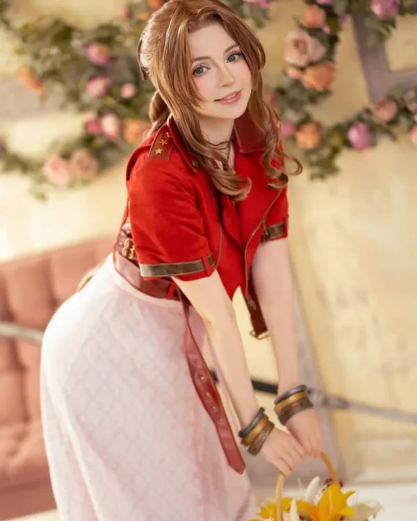 PeachMilky最终幻想VIIcos:完美演绎艾丽丝的甜美与温柔