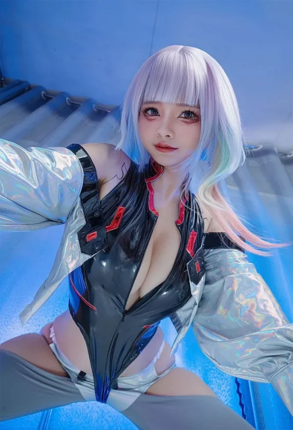越南coser Azami露西COS：赛博朋克魅力与性感的完美碰撞