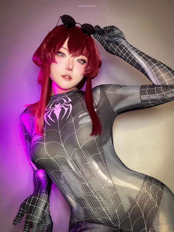 当蜘蛛侠遇上卡芙卡:泰国AnongNoon的创意cosplay震撼登场 当蜘蛛侠遇上卡芙卡:泰国AnongNoon的创意cosplay震撼登场