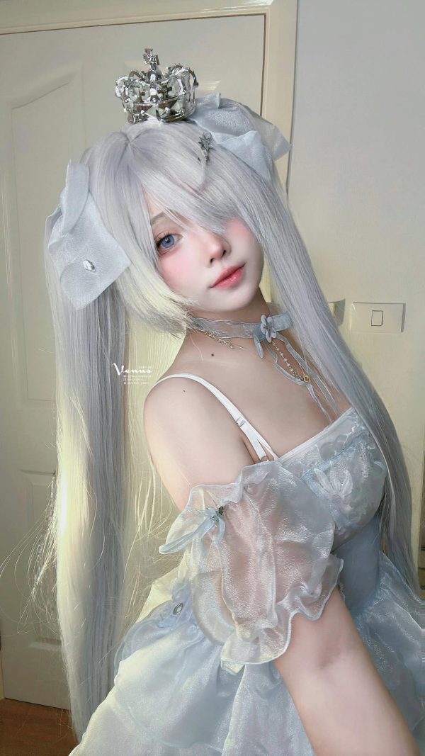 NIKKE胜利女神COS:Venus演绎灰姑娘的漂亮可爱与神秘 NIKKE胜利女神COS:Venus演绎灰姑娘的漂亮可爱与神秘