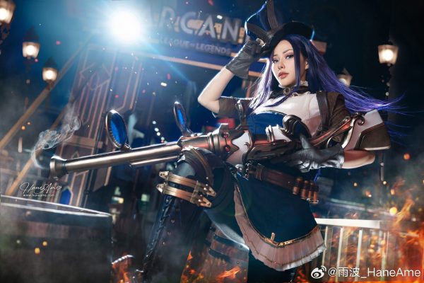 雨波HaneAme凯特琳COS：再现英雄联盟枪火女神的魅力