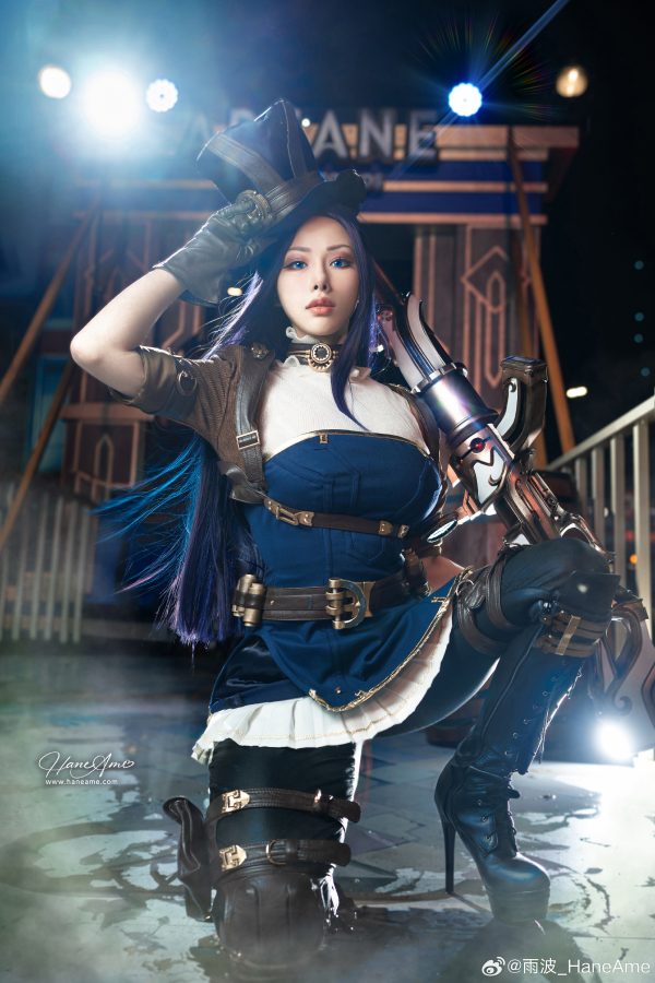 雨波HaneAme凯特琳COS：再现英雄联盟枪火女神的魅力