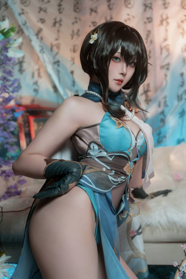 星穹铁道Natsuko夏夏子COS:展现阮·梅性感与智慧的双重魅力 星穹铁道Natsuko夏夏子COS:展现阮·梅性感与智慧的双重魅力