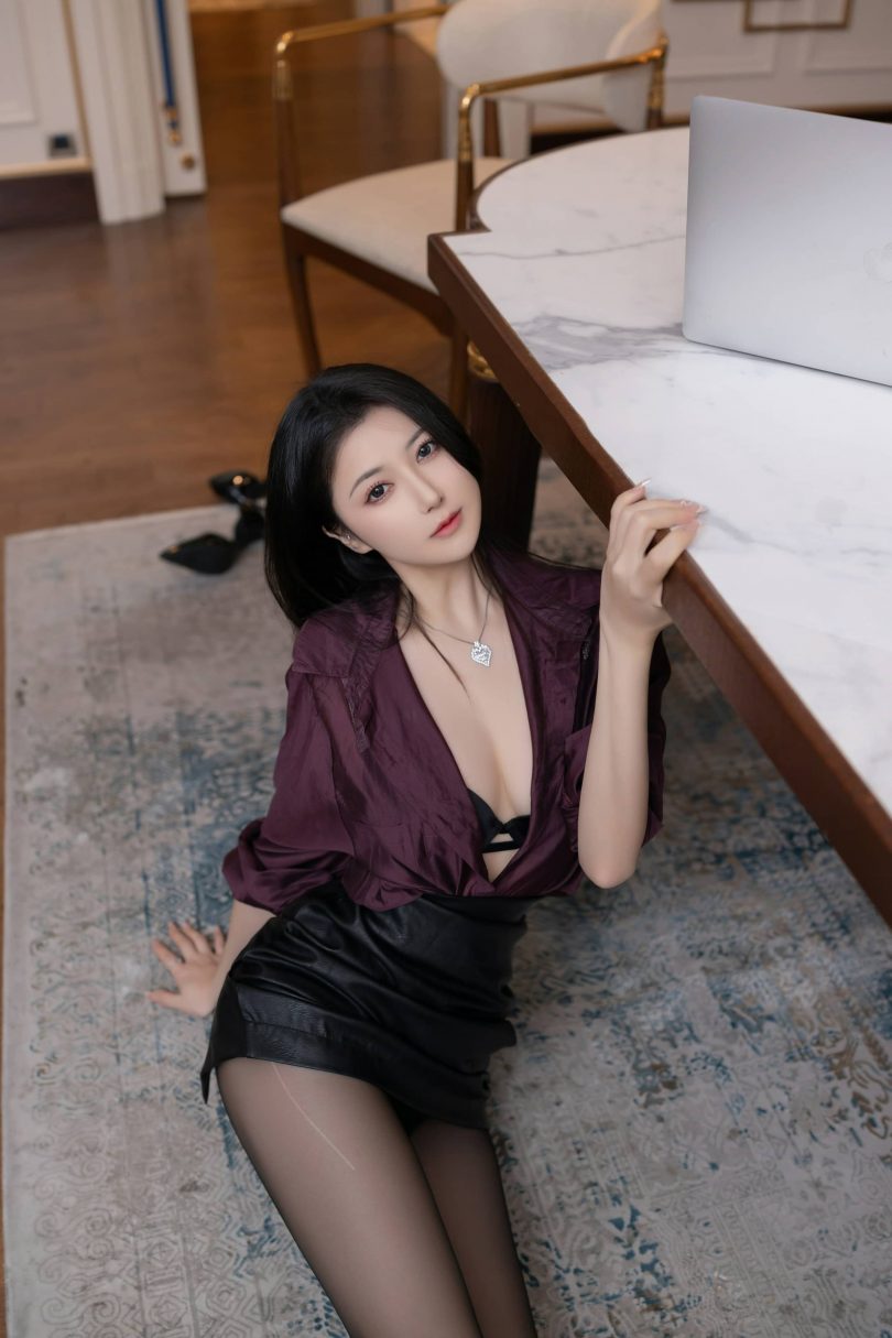 鱼子酱Fish紫色衬衫cos|鱼子酱Fish_居家OL·紫色衬衫cos[120P-1.38GB]